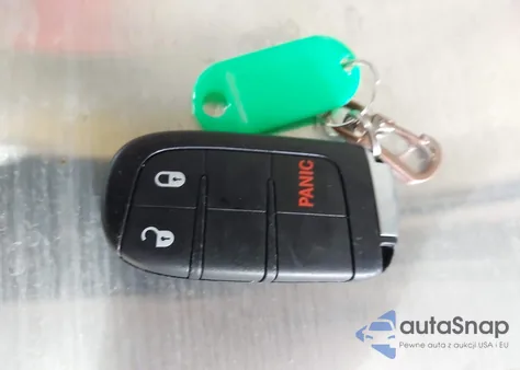 2020 Dodge Journey Se Value from USA, damaged, VIN 3C4PDCAB1LT268213